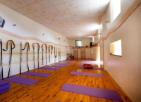 https://yoga-montpellier.com/files/gimgs/107_salle-equipee.jpg